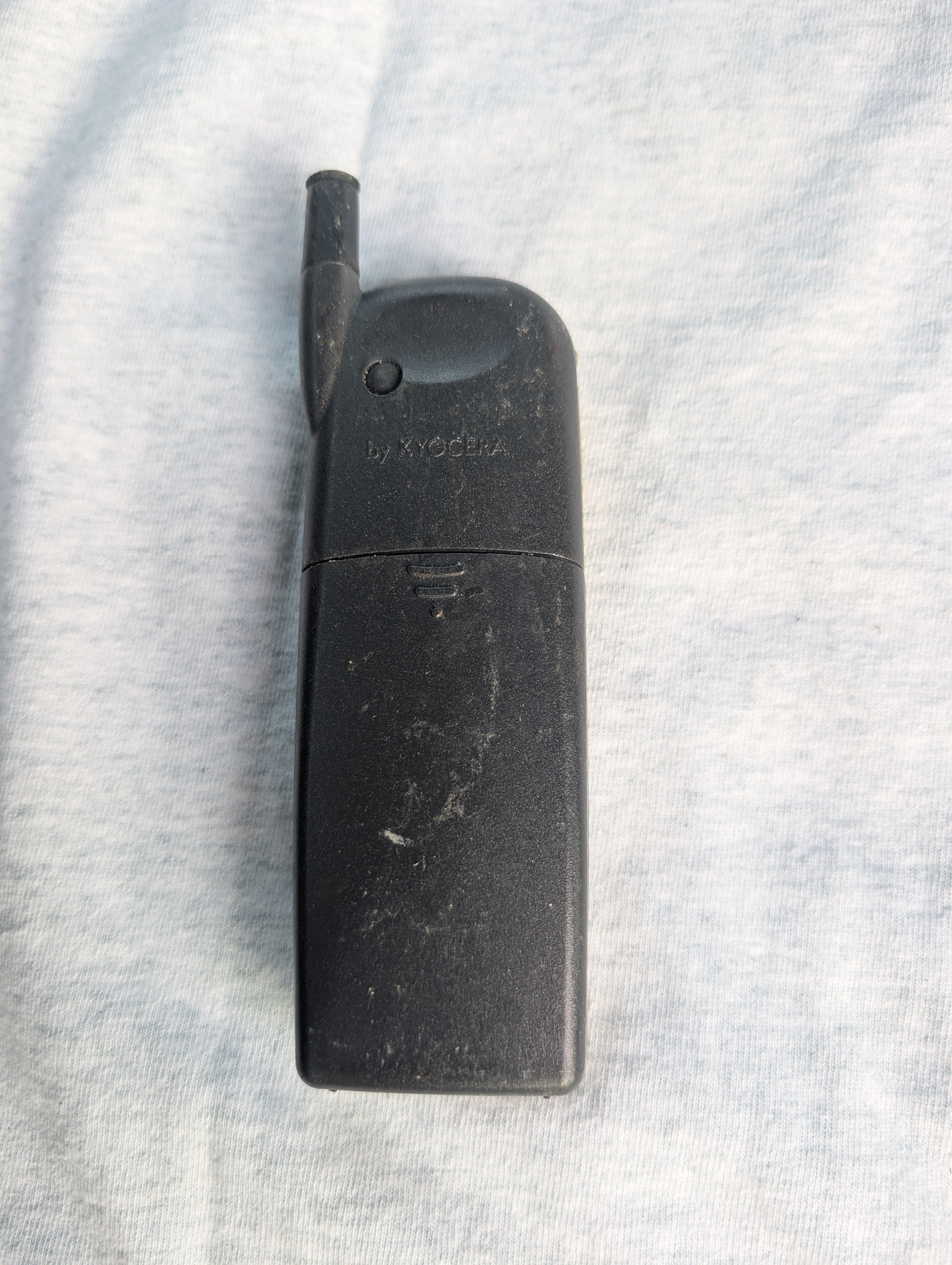 Qualcomm  QCP 2035a Verizon Gold Black Bar Vintage Cell Phone
